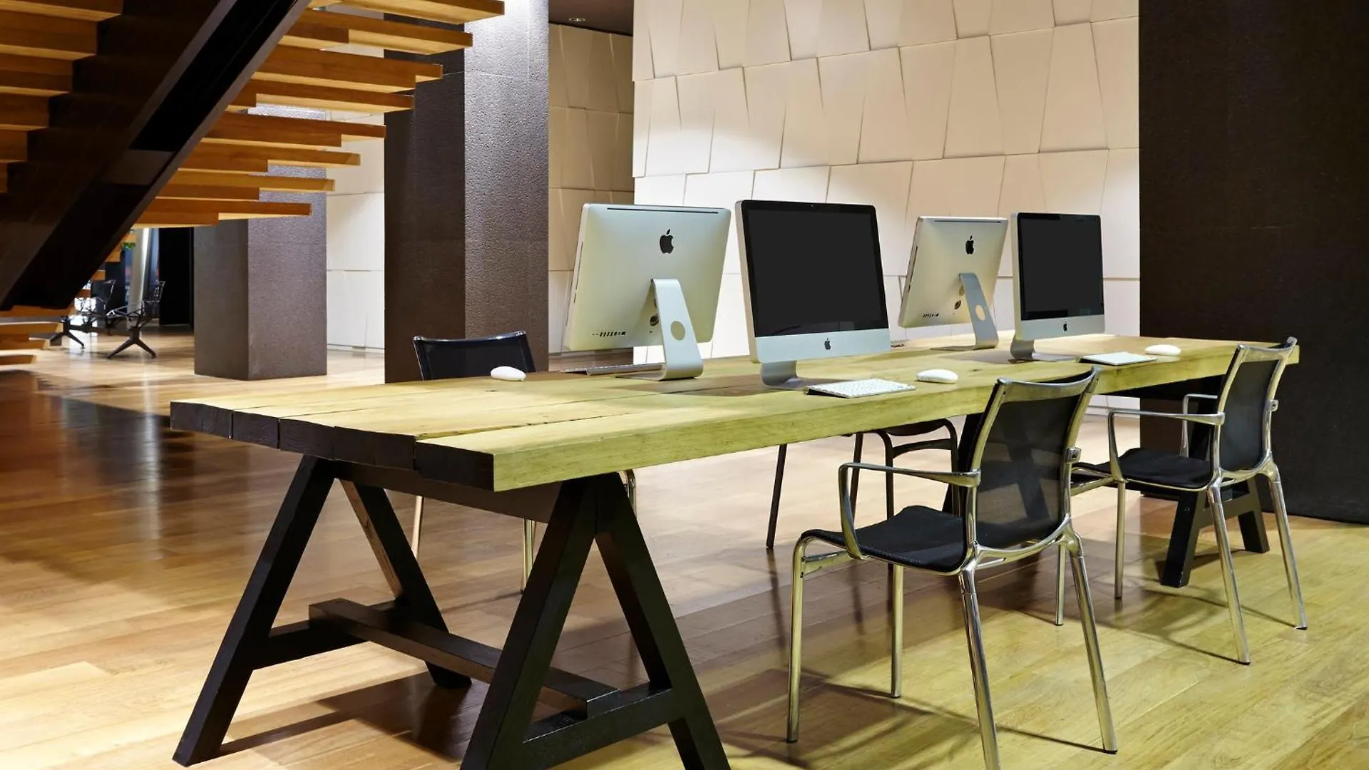 Holiday Inn - Tbilisi By Ihg 4*,