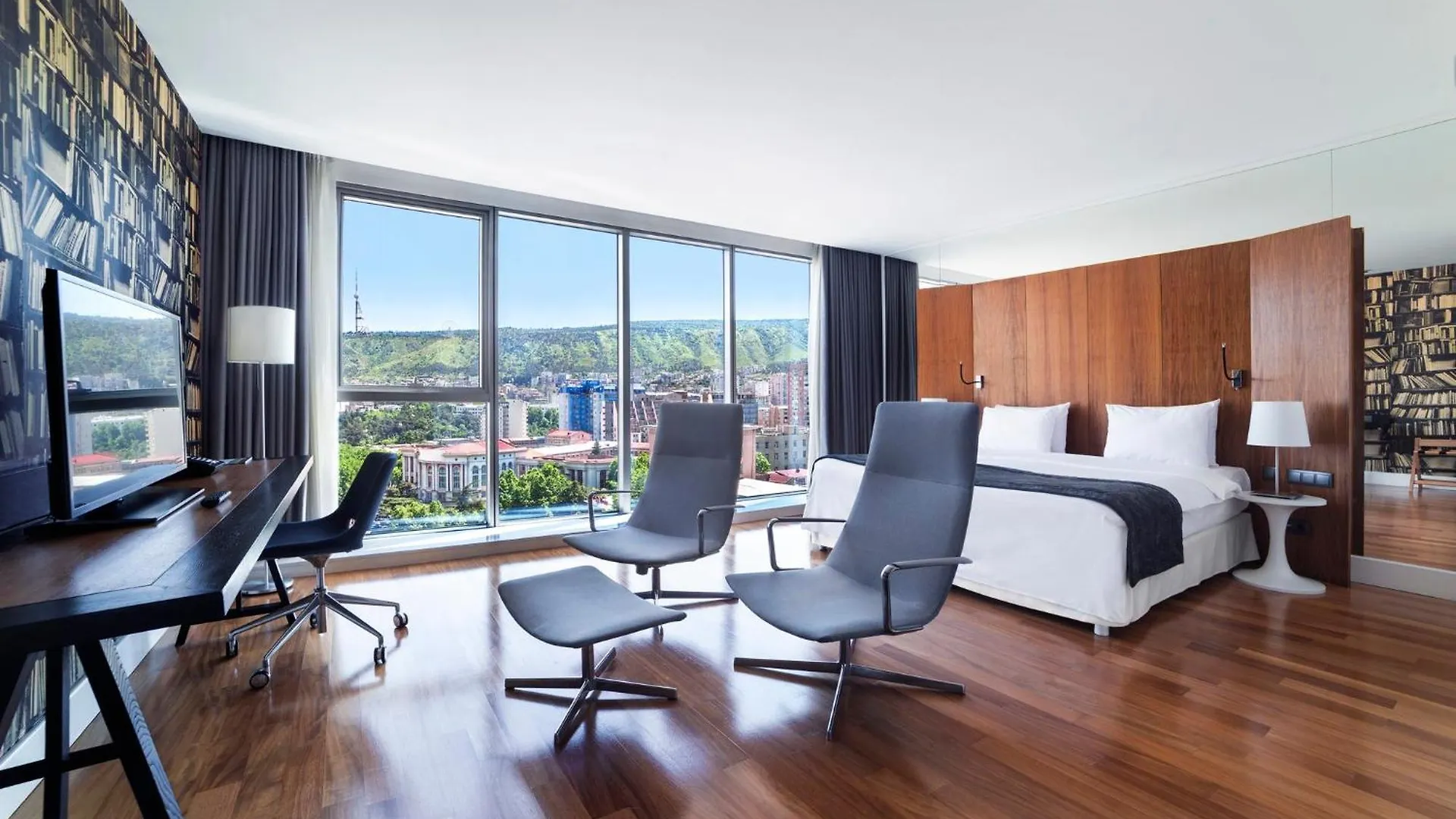 Holiday Inn - Tbilisi By Ihg