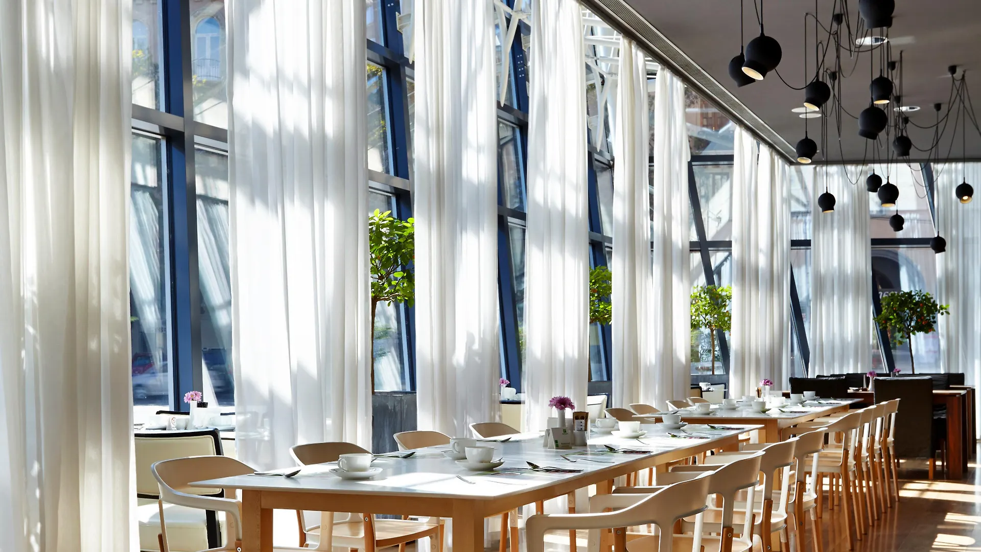 Hotel Holiday Inn - Tbilisi By Ihg